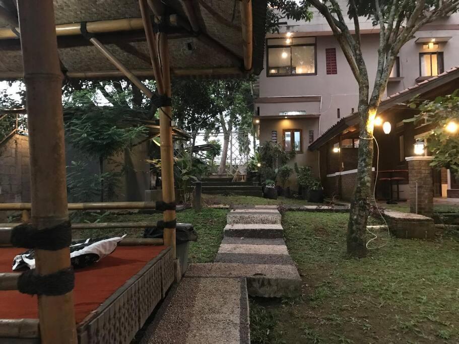 Villa Naumi Bandung Exterior photo