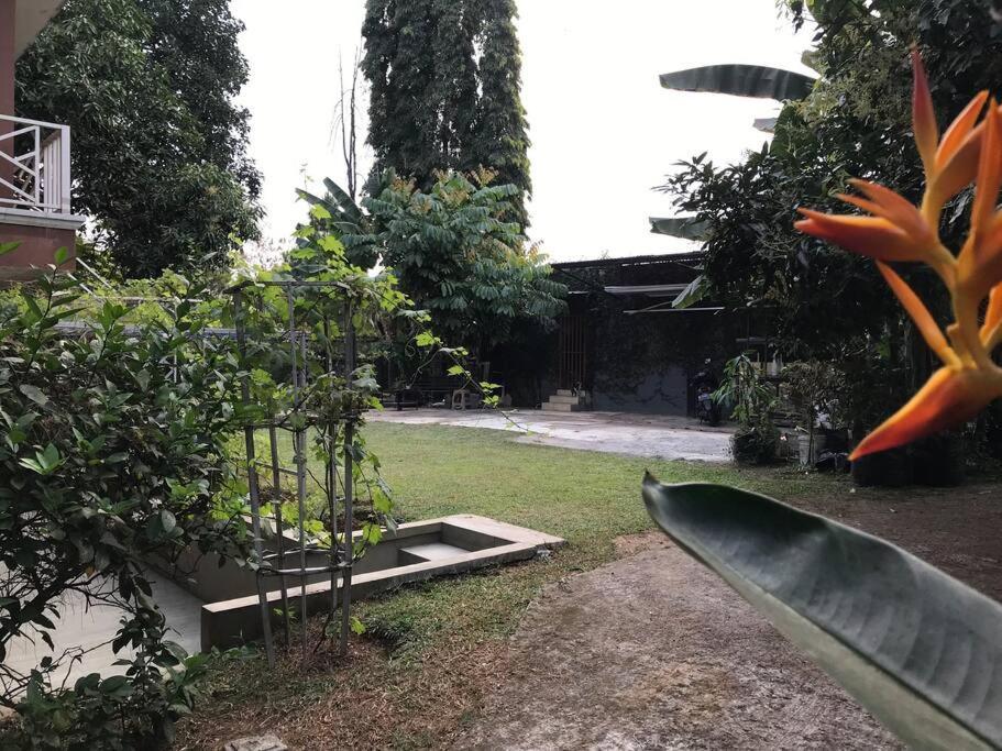 Villa Naumi Bandung Exterior photo